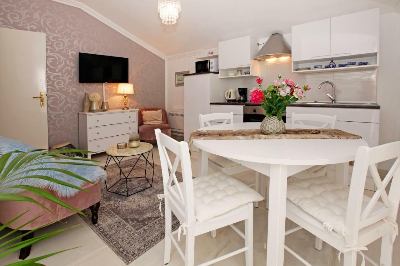 Apartment Ambroz Vela Luka Zewnętrze zdjęcie