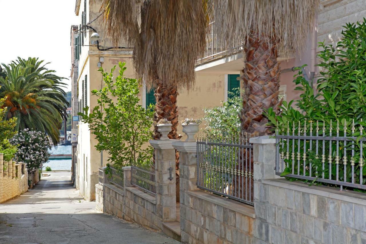 Apartment Ambroz Vela Luka Zewnętrze zdjęcie